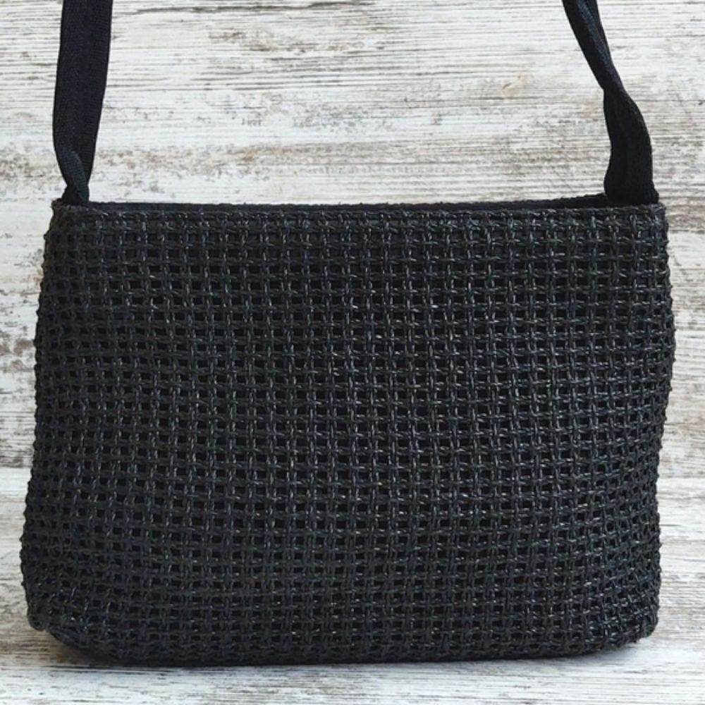 Mondani Black Woven Shoulder Bag